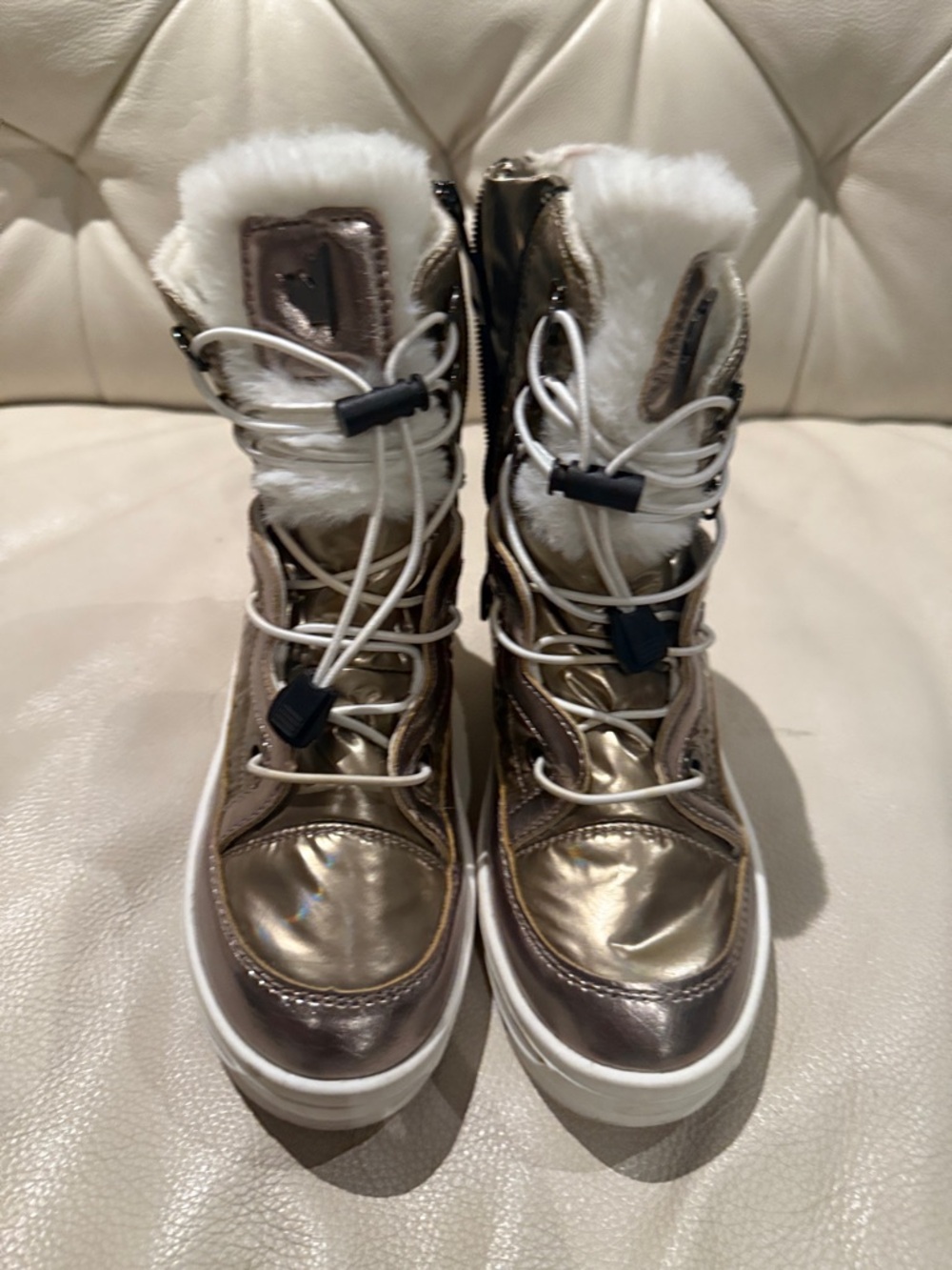Pajar Kids Metallic Bronze Snow Boots with White Fur